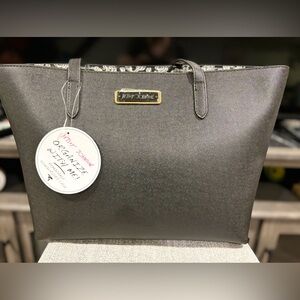 Betsey Johnson Skull & Rose Tote w/ Removable Sunglasses Case